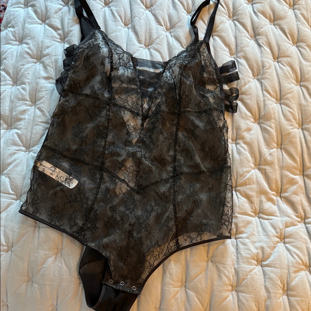 New Elegant Black Lace Bodysuit